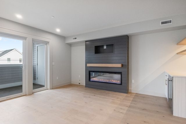 59 Spear St. 3, Quincy, MA 02169