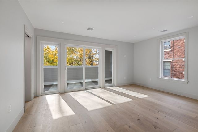 59 Spear St. 3, Quincy, MA 02169