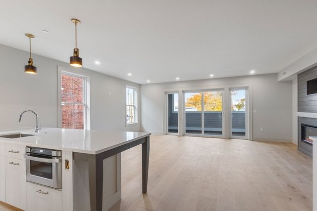 59 Spear St. 3, Quincy, MA 02169