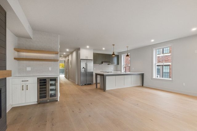 59 Spear St. 3, Quincy, MA 02169