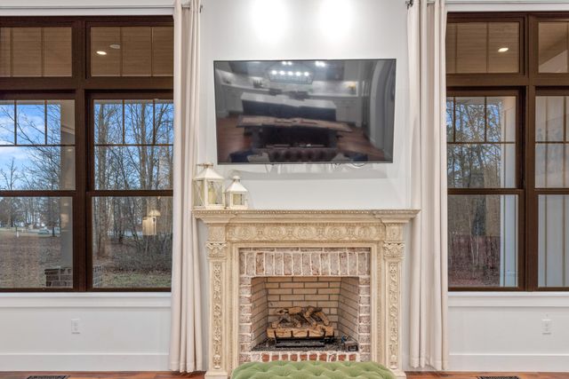 2070 River Bluffs Drive, Jasper, TN 37347