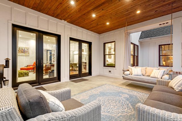 2070 River Bluffs Drive, Jasper, TN 37347