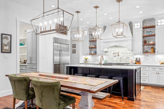 2070 River Bluffs Drive, Jasper, TN 37347