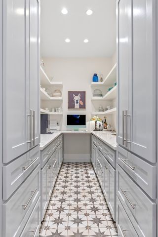 2070 River Bluffs Drive, Jasper, TN 37347