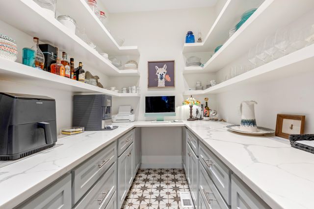 2070 River Bluffs Drive, Jasper, TN 37347