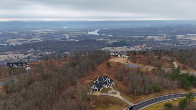 2070 River Bluffs Drive, Jasper, TN 37347