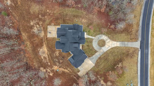 2070 River Bluffs Drive, Jasper, TN 37347