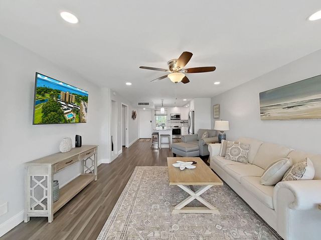 2620 COVE CAY DRIVE 403, Clearwater, FL 33760