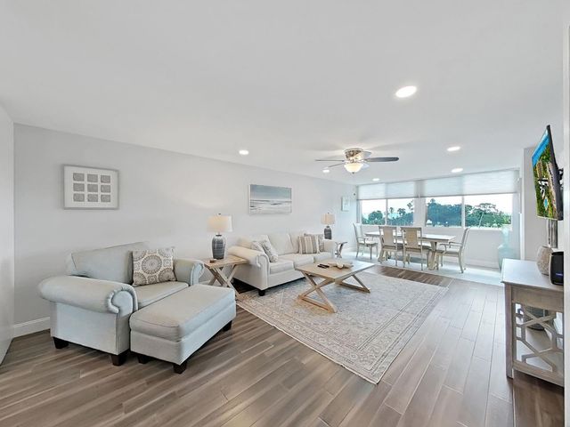2620 COVE CAY DRIVE 403, Clearwater, FL 33760