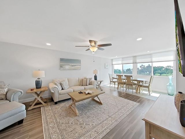 2620 COVE CAY DRIVE 403, Clearwater, FL 33760