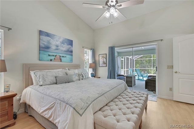 83 Oak Village Boulevard, Homosassa, FL 34446