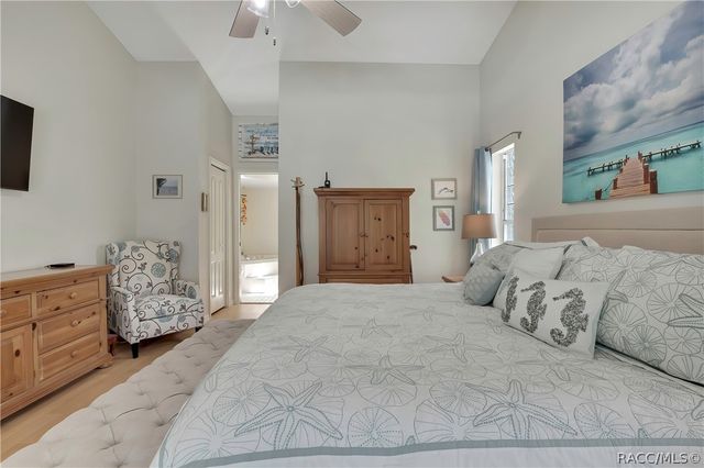 83 Oak Village Boulevard, Homosassa, FL 34446