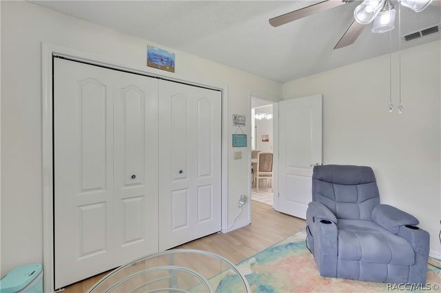 83 Oak Village Boulevard, Homosassa, FL 34446