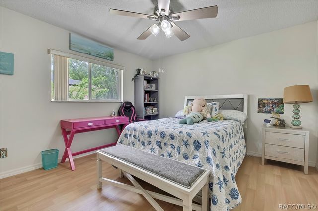 83 Oak Village Boulevard, Homosassa, FL 34446