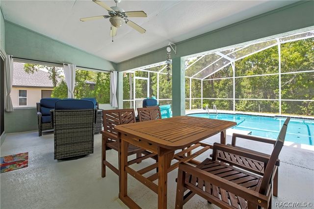 83 Oak Village Boulevard, Homosassa, FL 34446