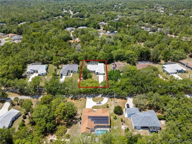83 Oak Village Boulevard, Homosassa, FL 34446
