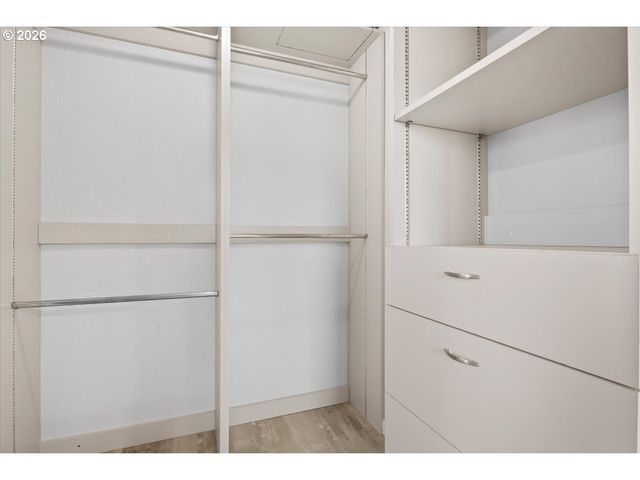 3905 CARNES Rd, Roseburg, OR 97471