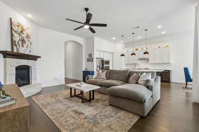 6016 Mapleshade Way, Aubrey, TX 76227