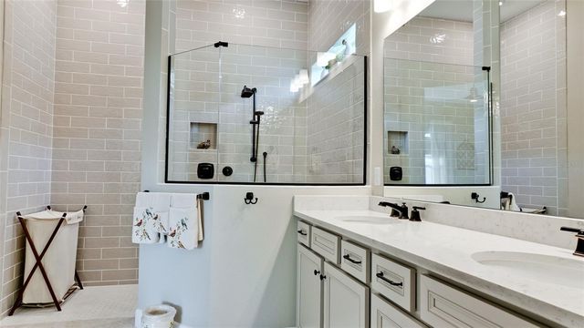 8609 SEA SCAPE COVE, Parrish, FL 34219