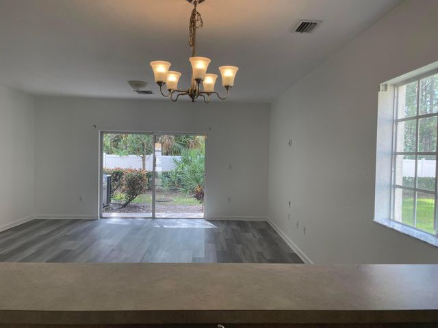 5024 SE Mariner Garden Circle, Stuart, FL 34997