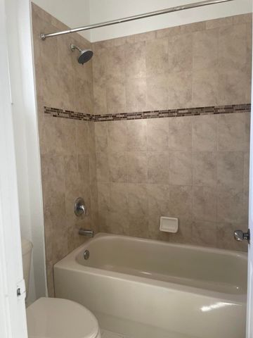 5024 SE Mariner Garden Circle, Stuart, FL 34997