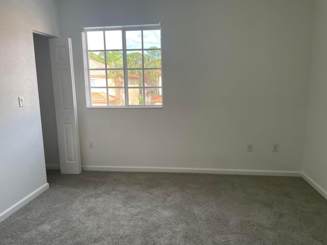 5024 SE Mariner Garden Circle, Stuart, FL 34997