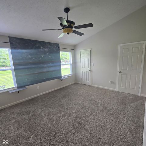 5870 Mill Oak Drive, Noblesville, IN 46062