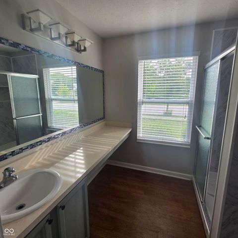 5870 Mill Oak Drive, Noblesville, IN 46062