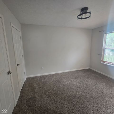 5870 Mill Oak Drive, Noblesville, IN 46062