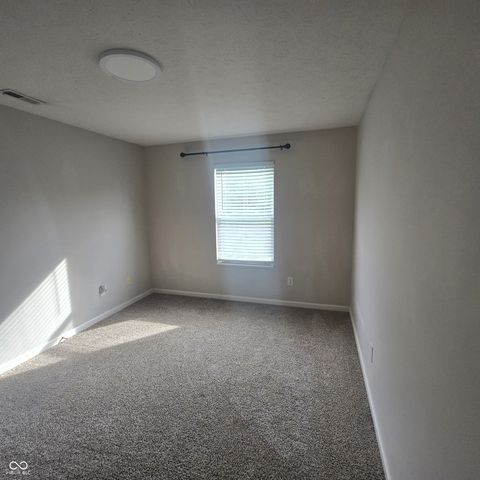 5870 Mill Oak Drive, Noblesville, IN 46062