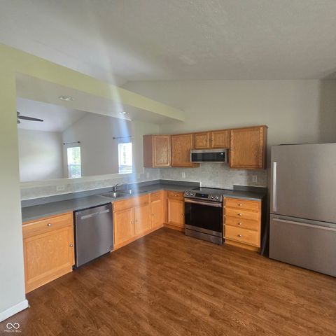 5870 Mill Oak Drive, Noblesville, IN 46062
