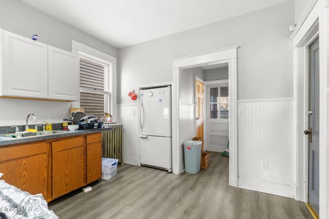 693 State Street, Albany, NY 12203