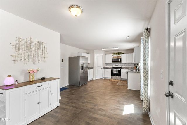 507 E Waycliff Road, Henderson, NC 27537