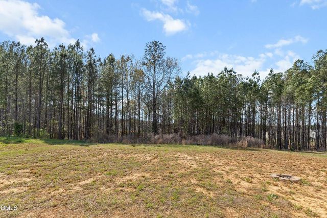 507 E Waycliff Road, Henderson, NC 27537