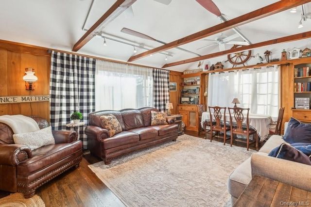 1850 Sterling Road, Cutchogue, NY 11935