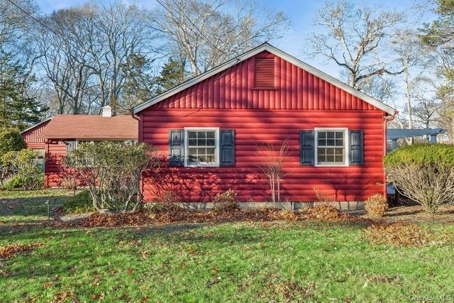 1850 Sterling Road, Cutchogue, NY 11935