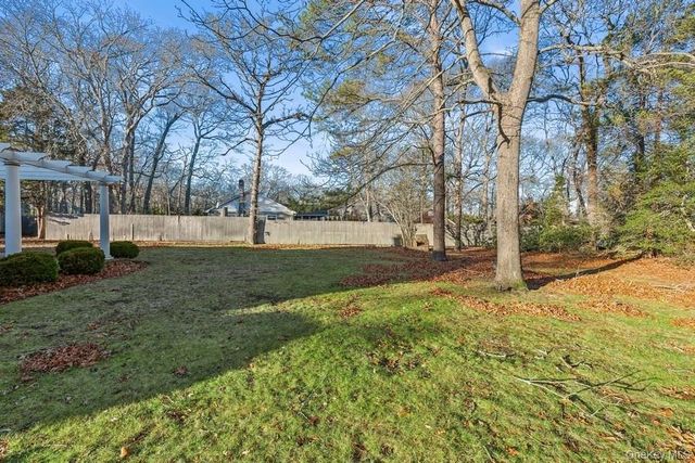 1850 Sterling Road, Cutchogue, NY 11935