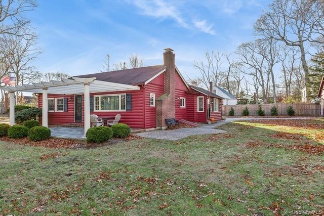 1850 Sterling Road, Cutchogue, NY 11935