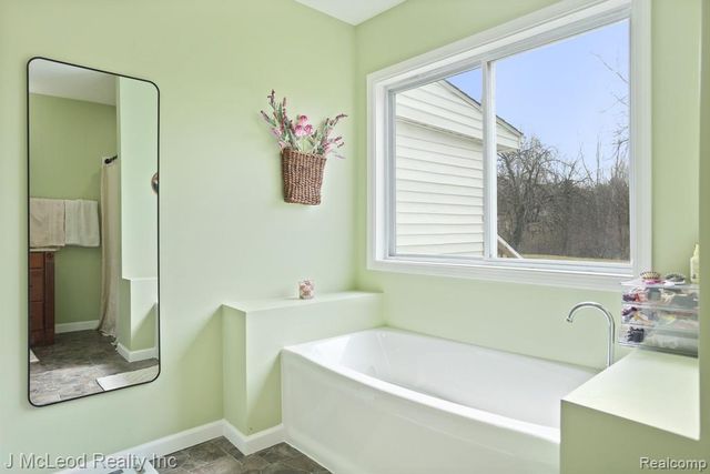 3301 Hanlin Road, Millington, MI 48746