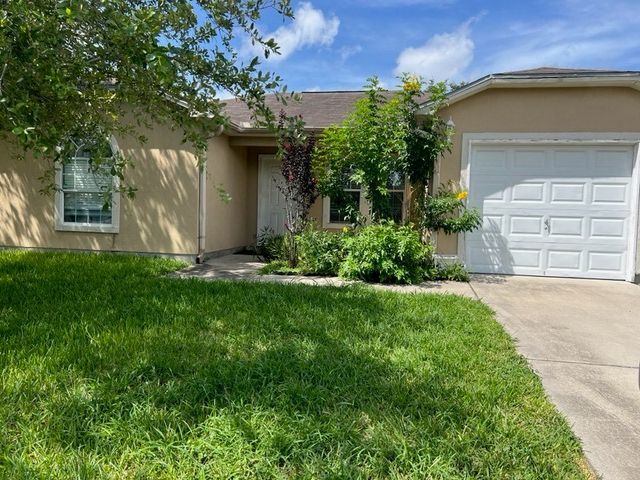 5926 Community Dr, Corpus Christi, TX 78412
