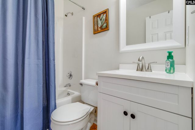 112 Hunters Ridge Drive, Lexington, SC 29072