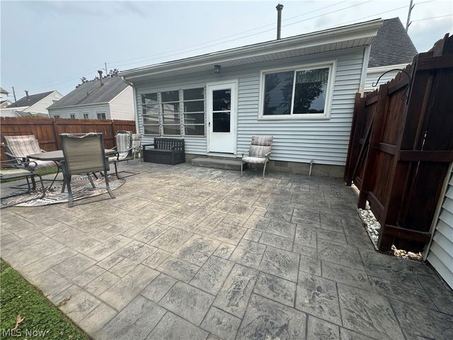 3741 Argonne Street, Mogadore, OH 44260