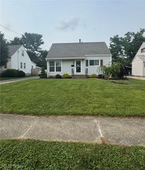 3741 Argonne Street, Mogadore, OH 44260
