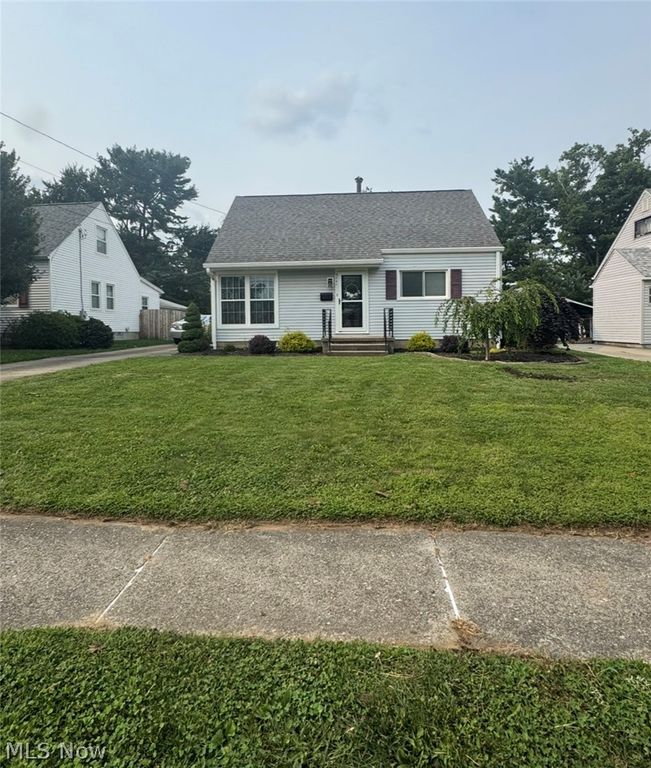 3741 Argonne Street, Mogadore, OH 44260