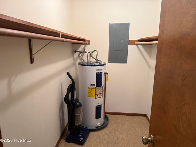 24 Boundaryline Drive NW Apt G, Calabash, NC 28467