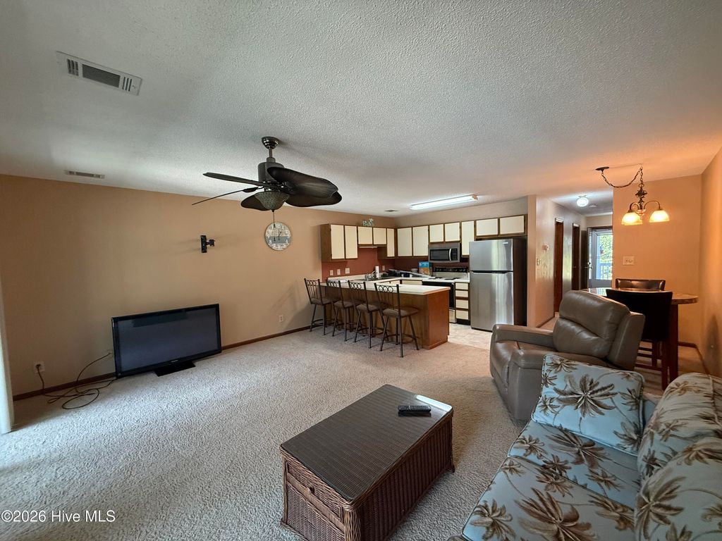 24 Boundaryline Drive NW Apt G, Calabash, NC 28467