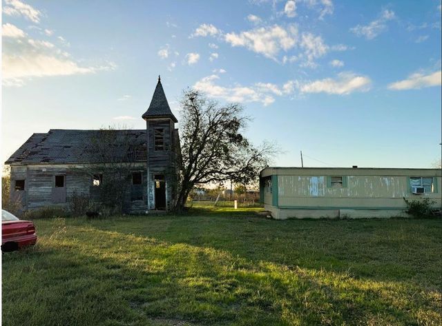 485 W Brook ST, Bartlett, TX 76511