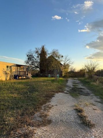 485 W Brook ST, Bartlett, TX 76511