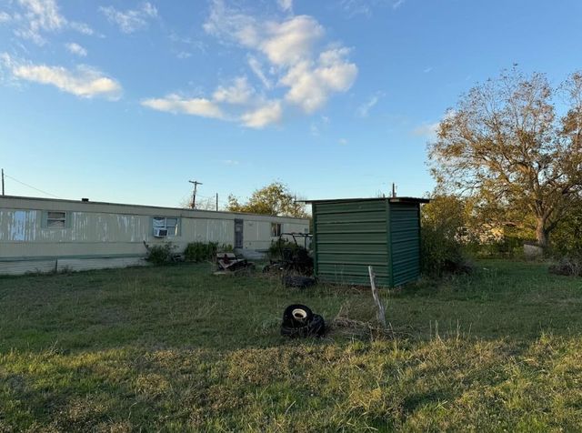 485 W Brook ST, Bartlett, TX 76511