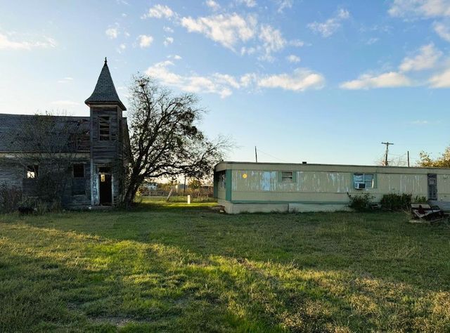 485 W Brook ST, Bartlett, TX 76511